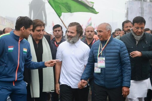 ভাৰত জোড়ো যাত্ৰাৰ সময়ত হিমশীতল ঠাণ্ডা থকা স্বত্বেও টি-চাৰ্ট পিন্ধি পদযাত্ৰা কৰাৰ কাৰণ ক’লে কংগ্ৰেছ নেতা ৰাহুল গান্ধীয়ে 