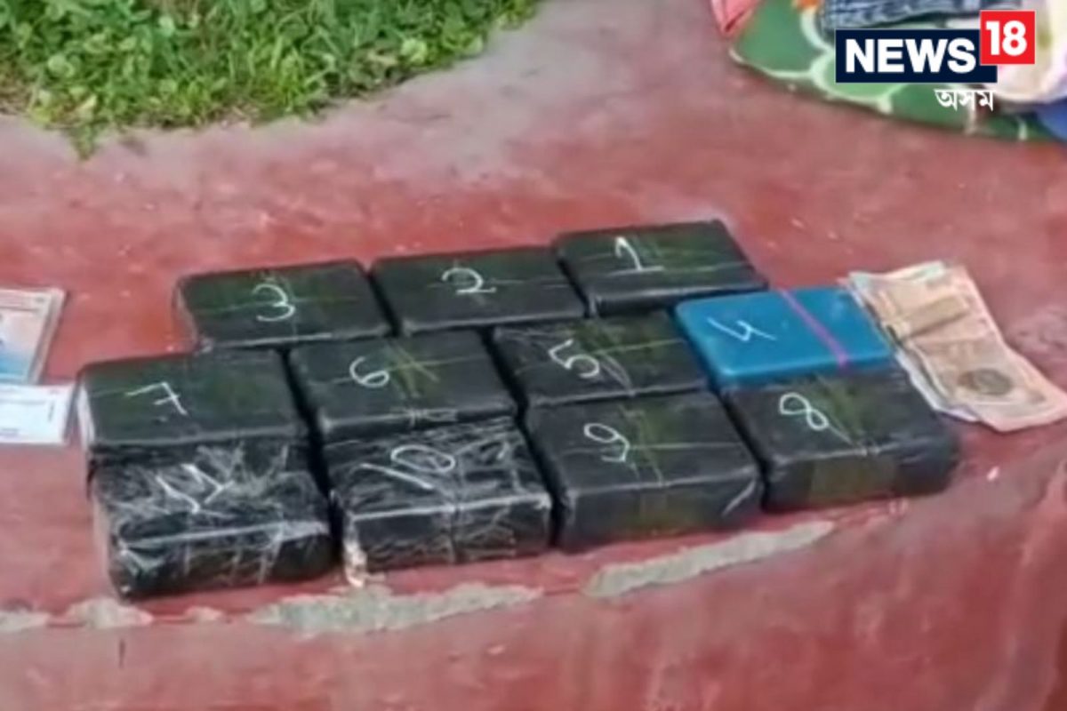 বৰপেটাত ১১টা চাবোনৰ কেছত ব্ৰাউন ছুগাৰ, দুই ড্ৰাগছ মাফিয়াক গ্ৰেপ্তাৰ