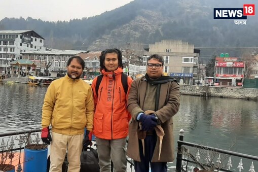 জম্মু কাশ্মীৰলৈ গৈ পুত্ৰৰ আবদাৰত বৰফত বাগৰি অখিল গগৈ দুদিন জ্বৰতো ভোগে।