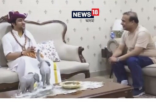 “বাগেশ্বৰ বাবা পাগল, পাগলৰ দৰে কথা কৈছে”— আমিনুল ইছলাম । আমিনুলৰ এই মন্তব্যৰ পিছতে গ্ৰেপ্তাৰৰ দাবী বিধায়ক ৰূপজ্যোতি কুৰ্মীৰ।