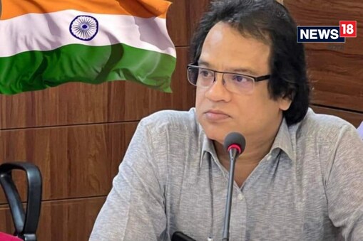 অসমলৈ উভতিব NRC প্ৰাক্তন ৰাজ্যিক সমন্বয়ক প্ৰতীক হাজেলা ৷ অসমত থকা সময়ত দুৰ্নীতিৰ অভিযোগ থকা বিষয়াগৰাকীৰ বিৰুদ্ধে তদন্ত কৰিবলৈ সহজ হ'ব তদন্তকাৰী সংস্থাৰ !