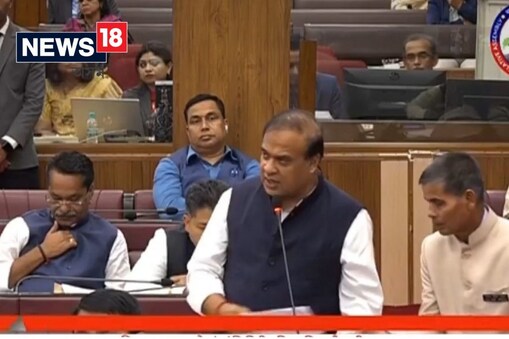 বৰাকত বসবাস কৰা মাৰ, ডিমাছা, কছাৰী আদি জনগোষ্ঠীয় লোকসকলৰ সৰ্বাংগীণ উন্নয়নৰ স্বাৰ্থত সুকীয়া সুকীয়া উন্নয়ন পৰিষদৰ দাবী তুলিলে AIUDFৰ সোণাই সমষ্টিৰ বিধায়ক কৰিমউদ্দিন বৰভূঞাই ৷ অসম বিধানসভাৰ মজিয়াত মংগলবাৰে এই দাবীত কৰিমউদ্দিনে আনে এক বেচৰকাৰী বিল ।