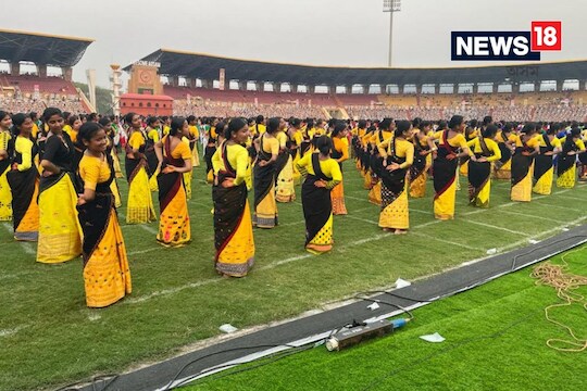 বিশ্ব অভিলেখ সৃষ্টিৰ অনুষ্ঠানৰ বাবে সাজু অসমৰ বিহুৱা-বিহুৱতী ...