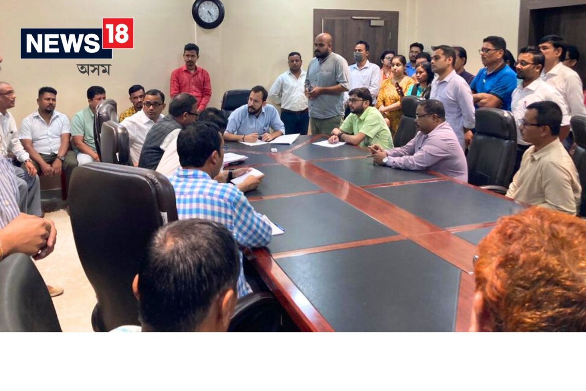 আজিৰে পৰা ডিজিটেল পদ্ধতিৰে আৰম্ভ হ'ল কামৰূপ মহানগৰ জিলা প্ৰশাসনৰ কাম-কাজ