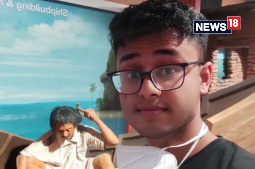 পুৱা ৪ বজাতে ফাইজানৰ পৰিয়াল উপস্থিত হয় অসম চিকিৎসা মহাবিদ্যালয়ত। চৰকাৰী নথি-পত্ৰ, নিয়ম সম্পাদন কৰি পুৱা প্ৰায় ৭ বজাত মোহনবাৰী বিমানবন্দৰত কফিনত ভৰোৱা শৱদেহ সহ উপস্থিত হয় তেওঁলোক।