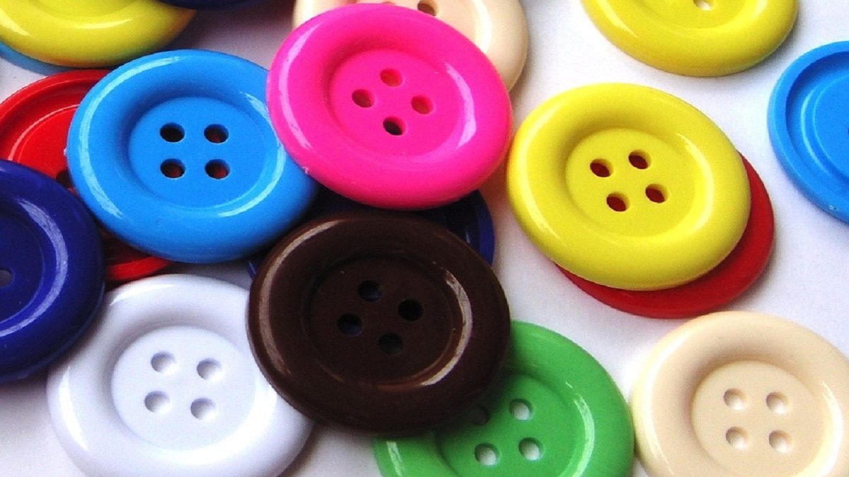 Bulat Button Button: কাপোৰত বুটামৰ ব্যৱহাৰ কেনেকৈ আৰম্ভ হৈছিল জানেনে? উত্তৰটো জানিলে ...