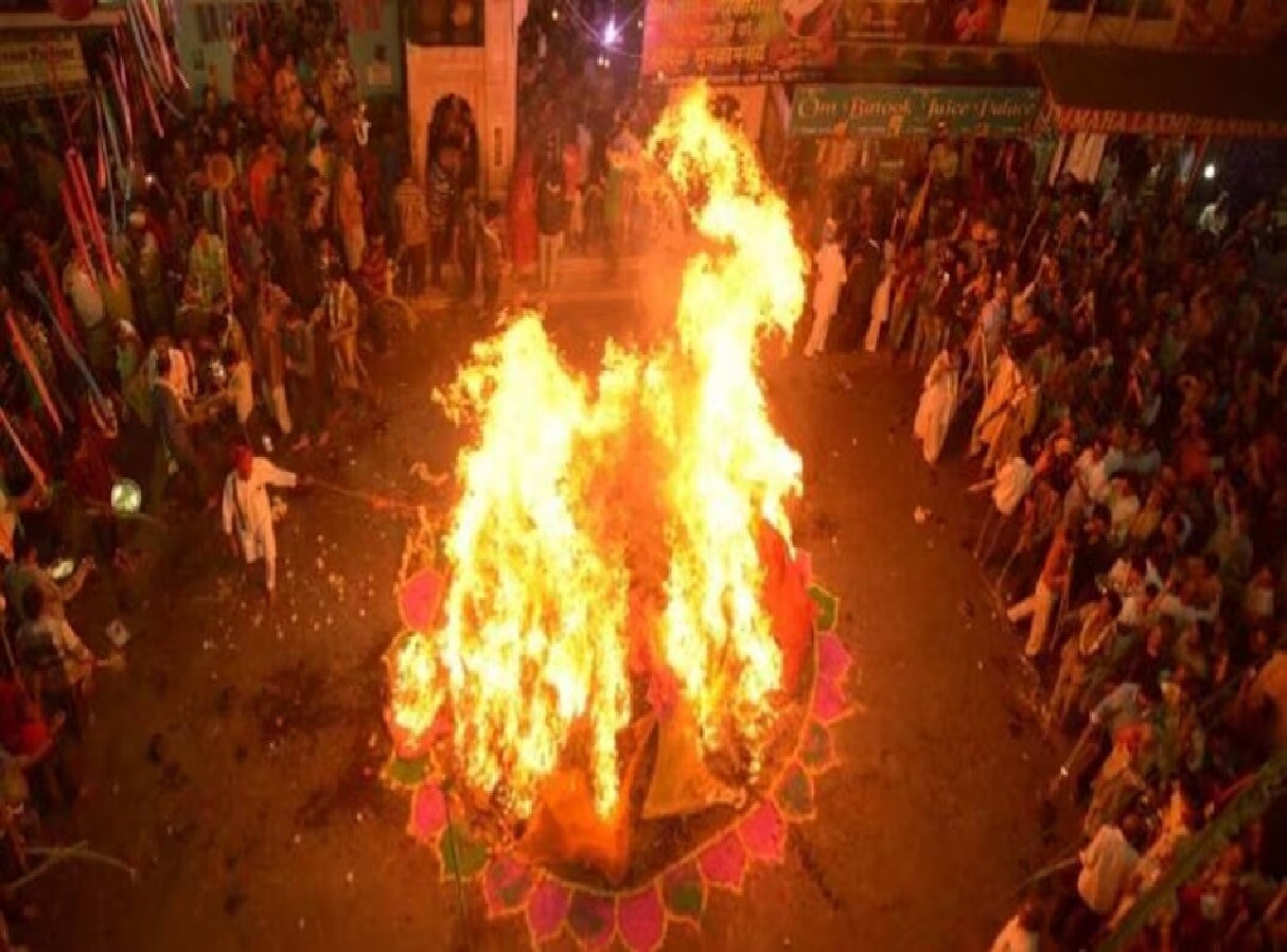 Holi 2025 ২০২৫ চনত হোলী কেতিয়া? আজিয়েই জানি লওক দৌল পূৰ্ণিমাৰ