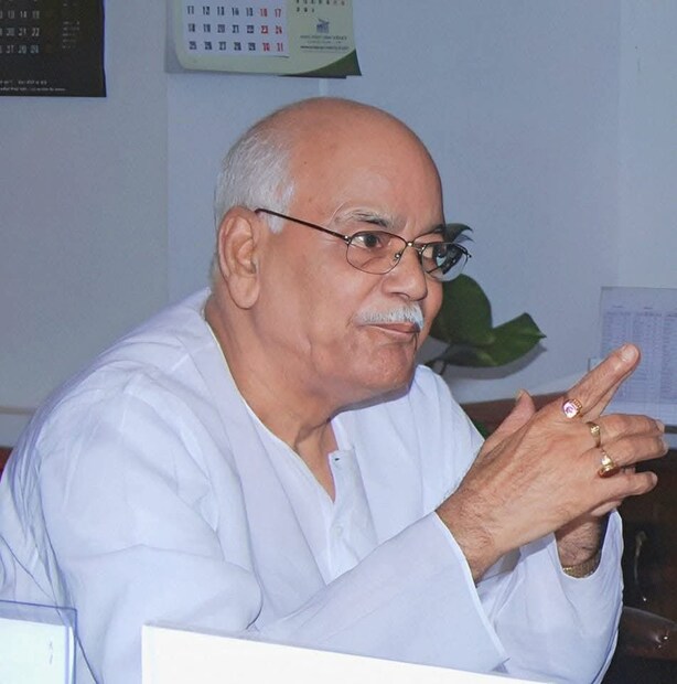  ‘এক্স’যোগে এই খবৰ নিশ্চিত কৰিছে সাংসদ প্ৰদান বৰুৱা আৰু অসম চৰকাৰৰ শিক্ষামন্ত্ৰী ৰণোজ পেগুৱে।