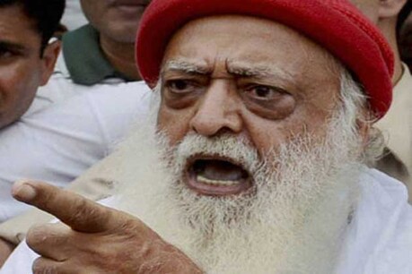 यौन उत्पीड़न के आरोपी आसाराम के मामले में जिला सेशन कोर्ट में आज सुनवाई होगी। हीं पुलिस द्वारा आसाराम को भी कोर्ट में पेश किया जाएगा।