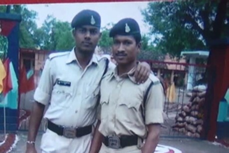 नारायणपुर जिले के पुलिस विभाग में आरक्षक के पद पर पदस्थ मिचा वड्दा पिछले ढेड़ महिने से डयूटी से गायब है। बता दें कि आरक्षक अपने परिजनों से मिलने के लिए कुतुल गया हुआ था, जहां से माओवादियों ने उसका अपहरण कर लिया। बताया जा रहा है कि माओवादी उसका हाथ पैर बांधकर उसे घुमा रहे हैं। वहीं कुतुल में रह रहे मिचा वड्दा के चाचा मिचा की पत्नी को लेकर गांव गए हुए हैं। माओवादियों के भय से परिवारवालों ने अबतक मामला दर्ज नहीं कराया है।