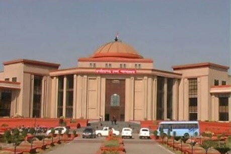 हाईकोर्ट ने दिया कब्र से शव निकालकर पोस्टमार्टम करने का आदेश हाईकोर्ट ने दिया कब्र से शव निकालकर पोस्टमार्टम करने का आदेश