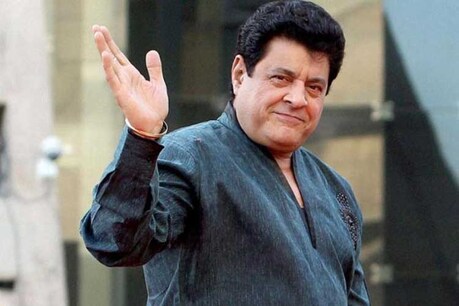 गजेंद्र चौहान ने कहा है कि उनके बारे में कोई राय बनाने से पहले वह अपनी क्षमता दिखाने का एक मौका पाने के हकदार हैं।