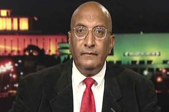 सैयद तारिक पीरजादा नाम के ये शख्स अक्सर टीवी बहसों में नजर आ जाते हैं। ऐसी बहसों में इन्हें भारत के खिलाफ जमकर भड़ास निकालते देखा जा सकता है। 