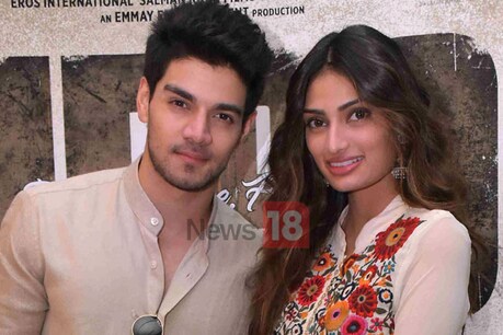 PHOTOS:जयपुर पहुंचे बॉलीवुड के नए 'हीरो' सूरज और अथिया PHOTOS:जयपुर पहुंचे बॉलीवुड के नए 'हीरो' सूरज और अथिया