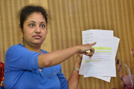 NEW DELHI,INDIA JUNE 16: Media conference held by Lipika Mitra, the wife of Aam Aadmi Party legislator Somnath Bharti, who has accused her husband of domestic violence .(Photo by Ramesh Sharma/India Today Group/Getty Images)