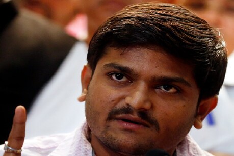 NEW DELHI, INDIA - SEPTEMBER 30: Hardik Patel, Convener of Patidar Anamat Andolan Samiti (PAAS), during a press conference on September 30, 2015 in New Delhi, India. Patidar Anamat Andolan Samiti leader Hardik Patel on Wednesday announced the formation of a new group Akhil Bhartiya Patel Navnirman Sena with the aim to unite the Kurmi, Gujjar, Maratha and Patel communities. (Photo by Ravi Choudhary/Hindustan Times via Getty Images)