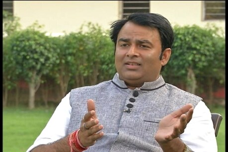 मुजफ्फरनगर दंगा: संगीत सोम ने किया आत्मसमर्पण मुजफ्फरनगर दंगा: संगीत सोम ने किया आत्मसमर्पण