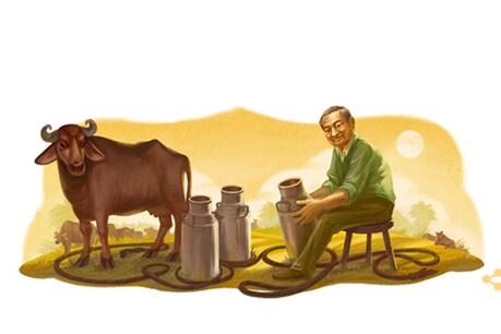 भारत में श्वेत क्रांति के जनक और अमूल के संस्थापक वर्गीस कुरियन की आज 94वीं जयंती है। इस मौके पर सर्च इंजन गूगल ने अपने डूडल के जरिए उन्हें श्रद्धांजलि दी है...