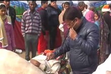 भरतपुर में डॉक्टर अस्पताल छोड़ खुले में टेंट लगाकर कर रहे इलाज, जानें मामला 
