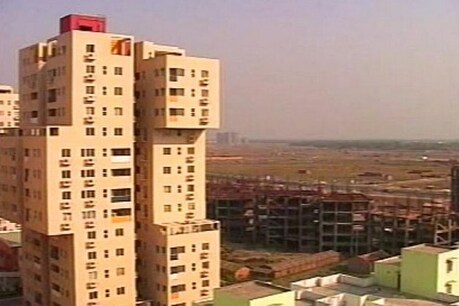 मुंबई में घर और वो भी 600 रुपये की ईएमआई पर और रजिस्ट्रेशन फीस मात्र 5600 रुपए। सुनकर आप चौंक गए होंगे।