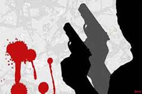 गोरखपुर में बेखौफ बदमाशों ने सोमवार को बुजुर्ग भट्टा व्यवसाई की गोली मारकर हत्या कर दी है.