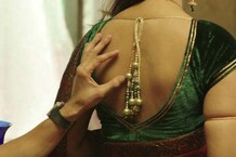 हाथ पकड़कर इंस्पेक्टर बोला, ये पूजा का बहाना कब तक करोगी...