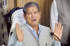 केंद्र पर दबाव बनाने के लिए सीएम हरीश रावत ने उठाया अपना 'पुराना हथियार'