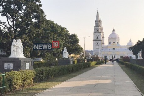 धार्मिक तनाव वाले इलाके में इन अल्पसंख्यकों पर कभी नहीं आई आंच, ये नहीं बनते चुनावी मोहरा! धार्मिक तनाव वाले इलाके में इन अल्पसंख्यकों पर कभी नहीं आई आंच, ये नहीं बनते चुनावी मोहरा!