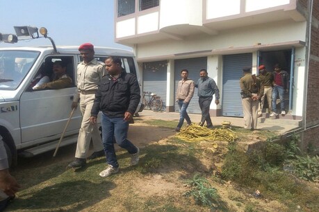 पकड़े गये स्कॉलर