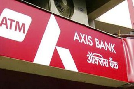 Axis Bank Platinum Credit Card: On purchase of fuel from Rs 400 to 4000, there is a rebate of 1% surcharge and maximum benefit will be up to Rs 400 per month.