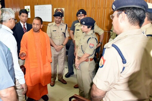 उत्तर प्रदेश के नए सीएम आदित्यनाथ योगी इन दिनों लगातार एक्शन में हैं. साफ-सफाई, एंटी रोमियो स्क्वॉड और बूचड़खानों के बाद सीएम योगी का नया फरमान प्रदेश के स्कूलों के लिए आया है. उत्तर प्रदेश के नए सीएम आदित्यनाथ योगी इन दिनों लगातार एक्शन में हैं. साफ-सफाई, एंटी रोमियो स्क्वॉड और बूचड़खानों के बाद सीएम योगी का नया फरमान प्रदेश के स्कूलों के लिए आया है.