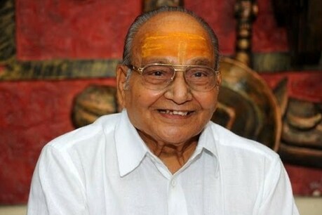 दिग्गज निर्देशक के. विश्वनाथ को मिला दादासाहेब फाल्के पुरस्कार दिग्गज निर्देशक के. विश्वनाथ को मिला दादासाहेब फाल्के पुरस्कार