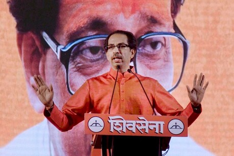'मन की बात' बंद कर 'गन की बात' शुरू करें पीएम मोदी: उद्धव 'मन की बात' बंद कर 'गन की बात' शुरू करें पीएम मोदी: उद्धव