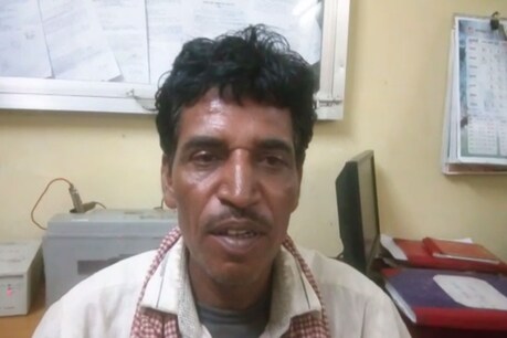 जमीन पर कब्जे को लेकर दबंगों ने आदिवासी के साथ की मारपीट जमीन पर कब्जे को लेकर दबंगों ने आदिवासी के साथ की मारपीट