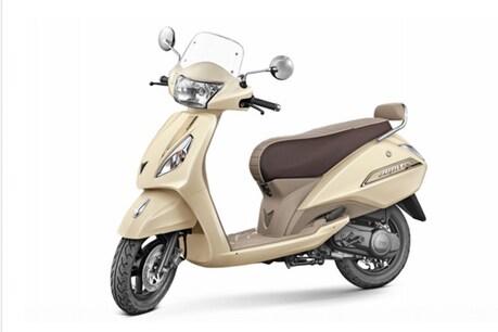 TVS ने लॉन्च किया ये कूल स्कूटर, जानें क्या है कीमत TVS ने लॉन्च किया ये कूल स्कूटर, जानें क्या है कीमत