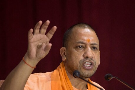 ताजमहल भारत के मजदूरों के खून पसीने से बना है: सीएम योगी ताजमहल भारत के मजदूरों के खून पसीने से बना है: सीएम योगी