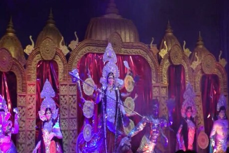 माता के खुले पट.
