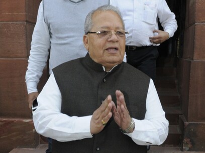 लखनऊ: बीजेपी के वरिष्ठ नेता कलराज मिश्र सहित कई का नाम वोटरलिस्ट से गायब लखनऊ: बीजेपी के वरिष्ठ नेता कलराज मिश्र सहित कई का नाम वोटरलिस्ट से गायब