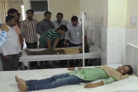 बारां जिले के मंडोला गांव स्थित राजकीय माध्यमिक विद्यालय के बच्चों की दूषित खाना खाने से तबीयत बिगड़ गई.