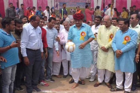 बारां में 62वीं राज्य स्तरीय फुटबॉल प्रतियोगिता का शुभारंभ बारां में 62वीं राज्य स्तरीय फुटबॉल प्रतियोगिता का शुभारंभ