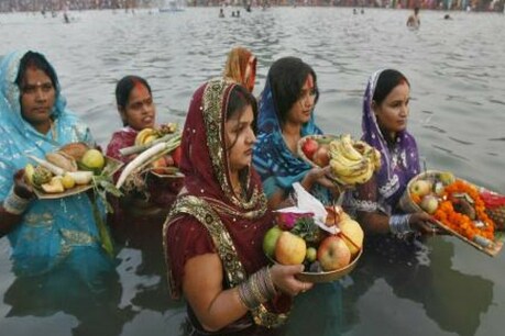 पूर्वी उत्तर प्रदेश में धूमधाम से मनाया गया छठ पर्व