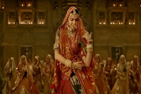deepika in ghoomar
