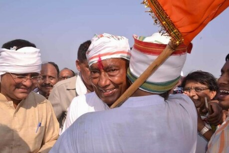 व्यापम घोटाले में भाजपा की ओर से मानहानि का दावा करने की बात पर कांग्रेस महासचिव दिग्विजय सिंह का कहना है कि उनके खिलाफ पहले से ही मानहानि के कई मामले दर्ज हैं, ऐसे में एक और सही.