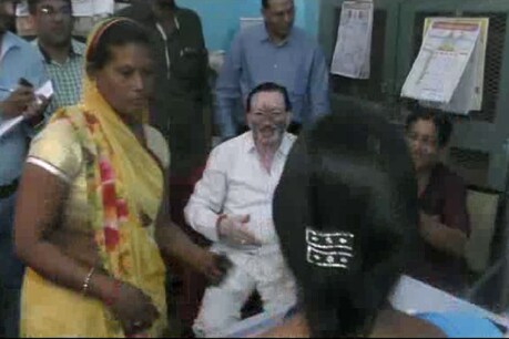 भाजपा की महिला पार्षद के साथ जिला अस्पताल में मारपीट भाजपा की महिला पार्षद के साथ जिला अस्पताल में मारपीट