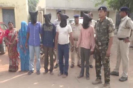 पुलिस ने एक महिला सहित कुल पांच आरोपियों को गिरफ्तार किया है.