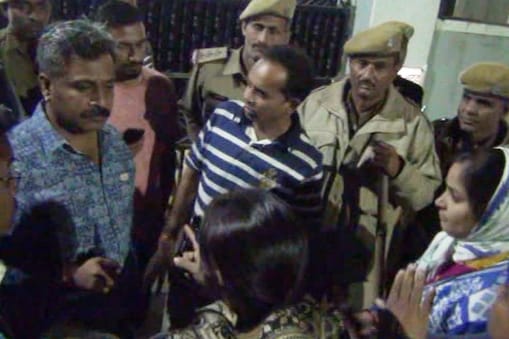 अभ्यर्थियों ने चयन सूची में गड़बड़ी के लगाए आरोप. अभ्यर्थियों ने चयन सूची में गड़बड़ी के लगाए आरोप.