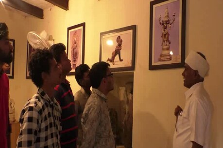मध्य प्रदेश के दमोह जिले के दमयंती किला परिसर में बने प्राचीन पुरातत्व संग्रहालय में इन दिनों पूरे विश्व के संग्रहालय में रखी कांस्य प्रतिमाओं की प्रदर्शनी लगाई गई हैं