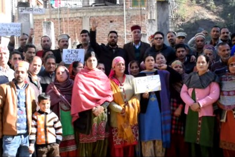 20 साल पहले प्रशासन ने तैयार किया था औट बाजार.