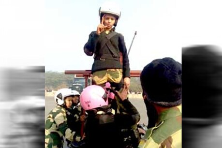 BSF में शौर्य का प्रतीक बनी MP की यह बेटी, अनूठी है संघर्ष की दास्तां BSF में शौर्य का प्रतीक बनी MP की यह बेटी, अनूठी है संघर्ष की दास्तां