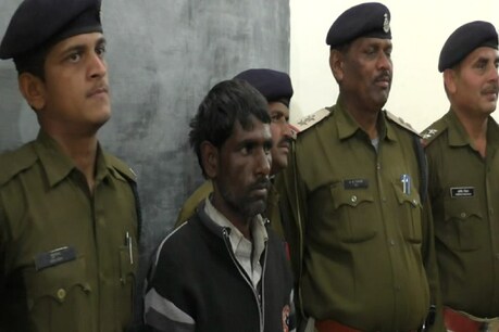 मध्य प्रदेश के दमोह में रेप का एक सनसनीखेज मामला सामने आया है. जिसमें एक महिला की मजबूरी का फायदा उठाकर उसके साथ दो महीने तक दुष्कर्म होता रहा